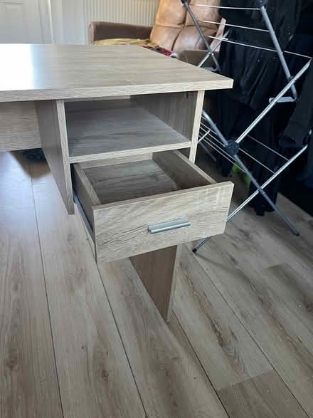 Photo of free Small desk (Harpenden) #1