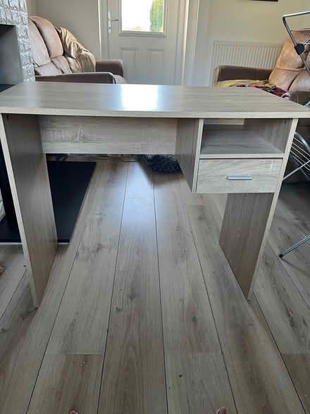 Photo of free Small desk (Harpenden) #2