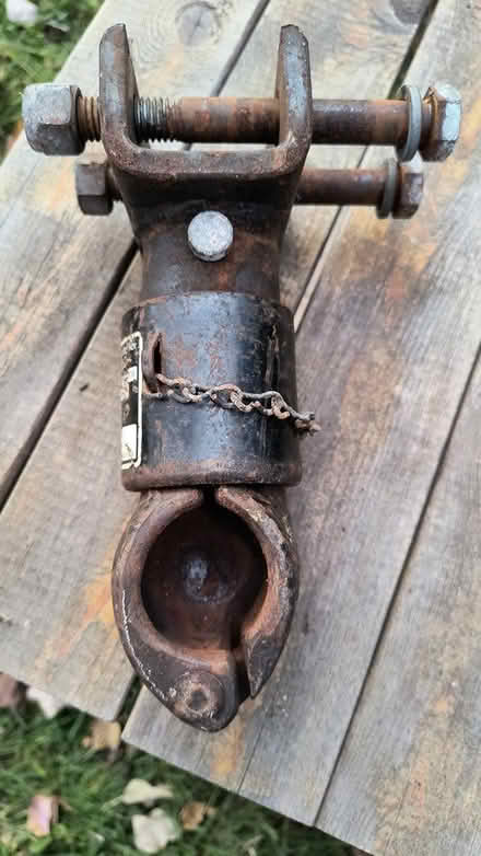 Photo of free Class 4 Trailer Hitch, trailer side (Westmont) #1