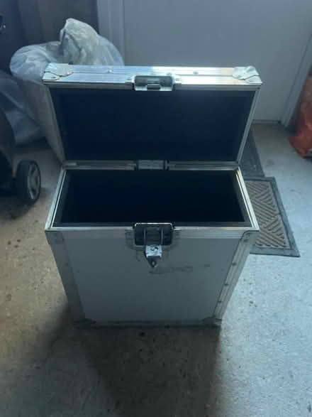 Photo of free ABS Metal Flight Case - Ext - H 49cm, W 41cm, D 20cm - Used (IP3) #2