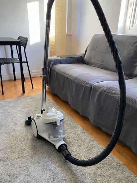 Photo of free Bush vacuum cleaner (Ealing Broadway, W5) #1