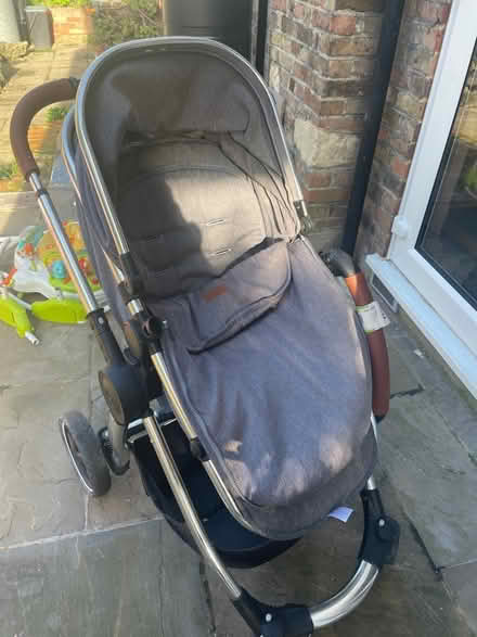 Photo of free Bassinet and pram puchchair (BR3) #2
