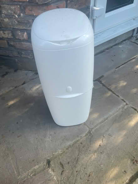 Photo of free Angel care nappy bin and bags (BR3) #2