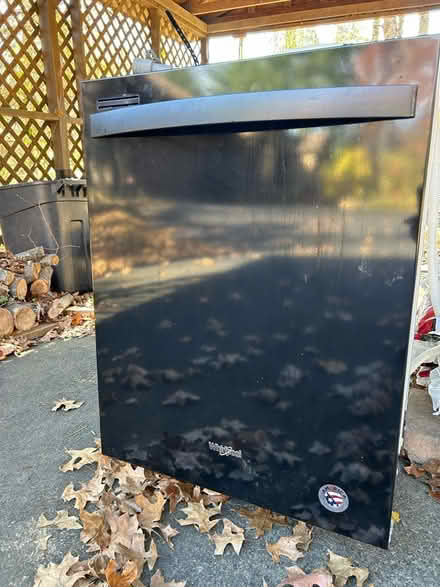 Photo of free Dishwasher (43230) #4