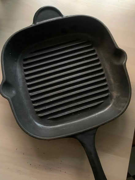 Photo of free Cast iron griddle pan (Haywards Heath RH16) #1