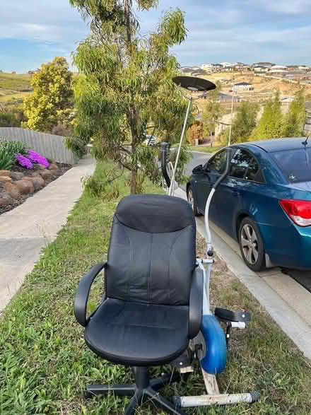 Photo of free Office chair, lamp, stepper (Wedmore Cres) #1