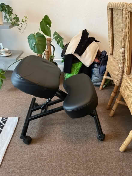 Photo of free Kneeling chair (BR3) #4