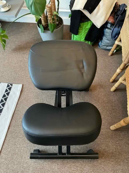 Photo of free Kneeling chair (BR3) #1