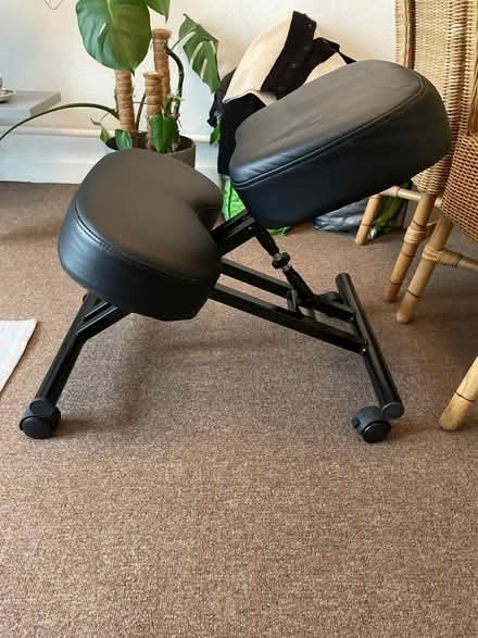 Photo of free Kneeling chair (BR3) #2