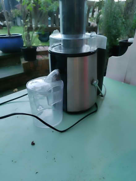 Photo of free VIVO 2-speed Electric Juicer (Brightwell Baldwin OX49) #3