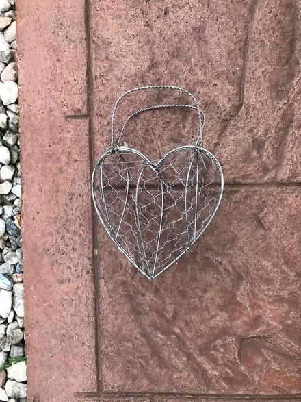 Photo of free Small heart shaped wire floral handbag (Carrick Knowe EH12) #1