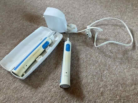Photo of free Electric toothbrushes (Southfields SW18) #1