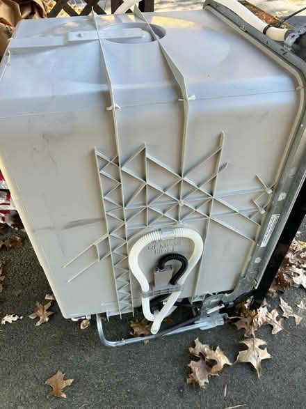 Photo of free Dishwasher (43230) #3