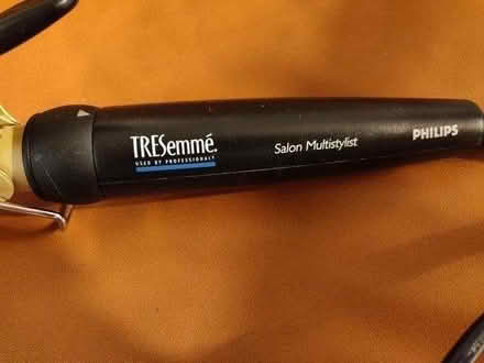 Photo of free Hair curling iron (CB2) #4