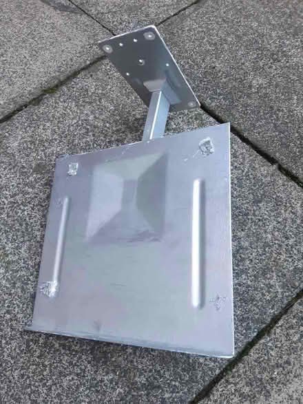 Photo of free Television wall bracket. (Hallgarth LA9) #1