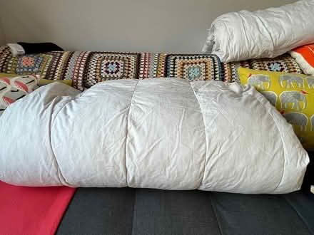 Photo of free 13.5 tog feather double duvet (Colliers Wood SW19) #1