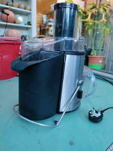 Photo of free VIVO 2-speed Electric Juicer (Brightwell Baldwin OX49) #1