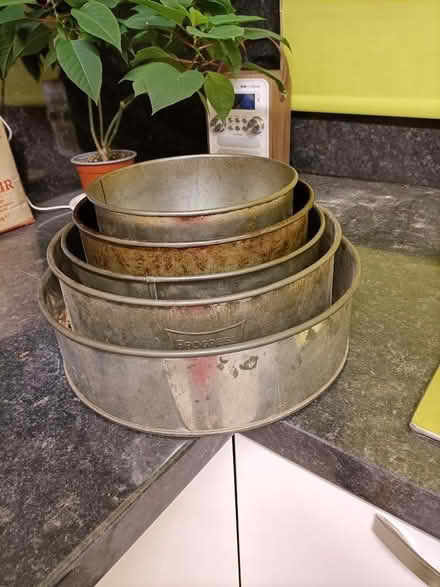 Photo of free Round Cake Tins (Waterlooville PO8) #1