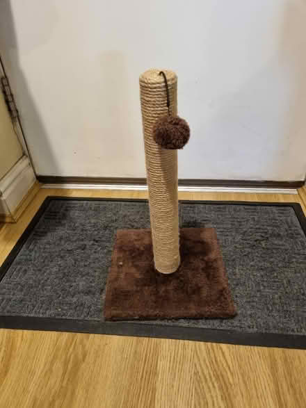 Photo of free Slightly wobbly cat scratching post (Cressington, Liverpool - L19) #1
