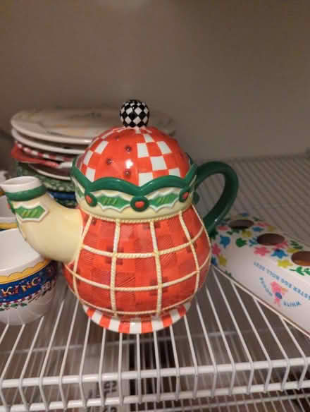 Photo of free Mary Engelbreit teaset (North Reston) #1