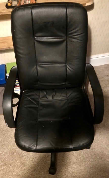 Photo of free Black office chair (LA6) #2