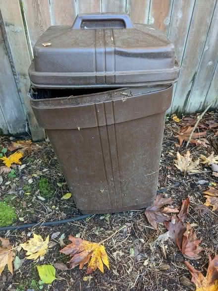Photo of free Garbage Can (Greenlake) #1