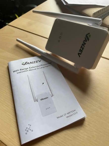 Photo of free WiFi Range Extender (Chorlton-cum-Hardy M21) #2