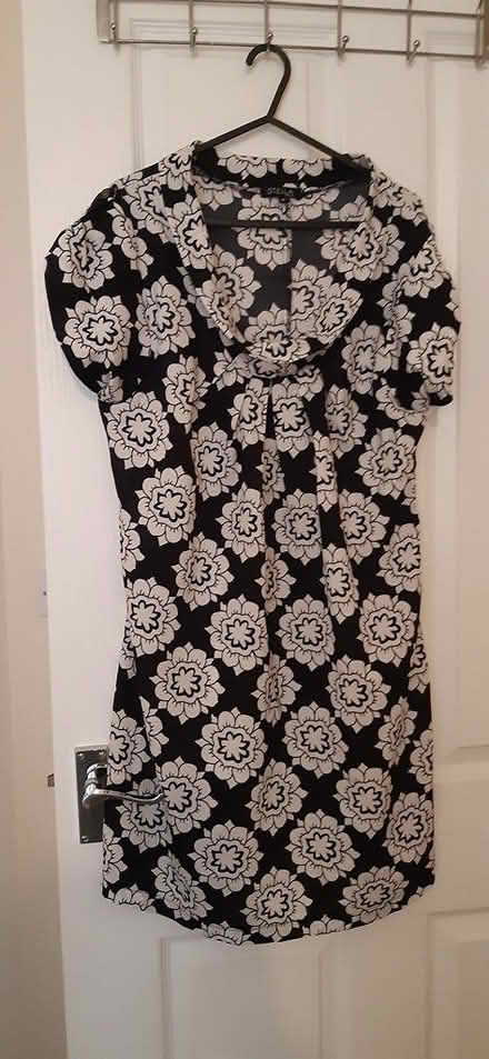 Photo of free Sweater and top (TF1) #4