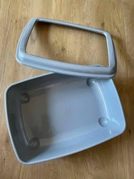 Photo of free Small cat litter tray (Bracknell, RG12) #1