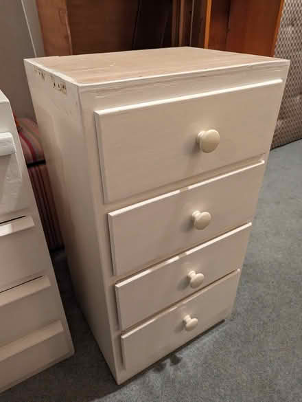 Photo of free Small chest of drawers with unfinished top (Strawberry Hill TW1) #1