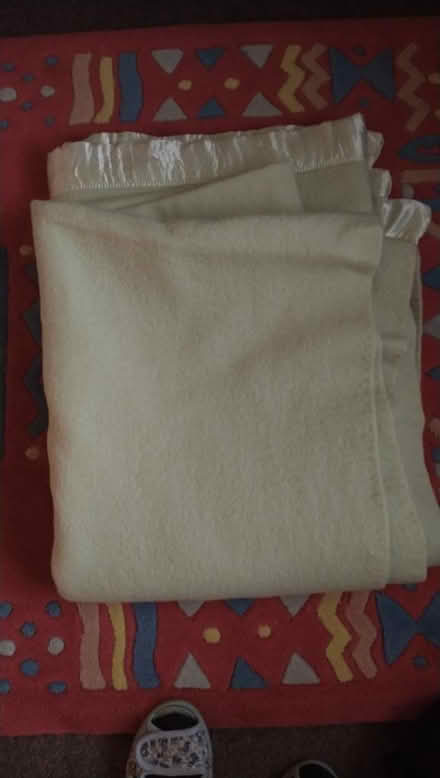Photo of free Blanket (BA11) #1