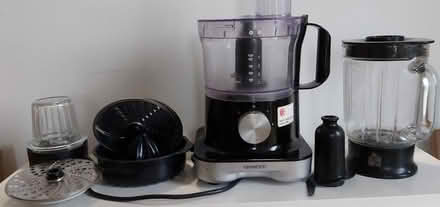 Photo of free food processor and attachments (West Kirby CH48) #1