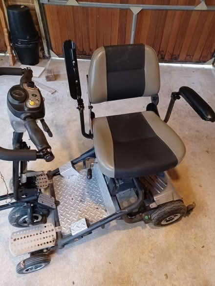 Photo of free Mobility scooter SN4 (Chiseldon SN4) #2