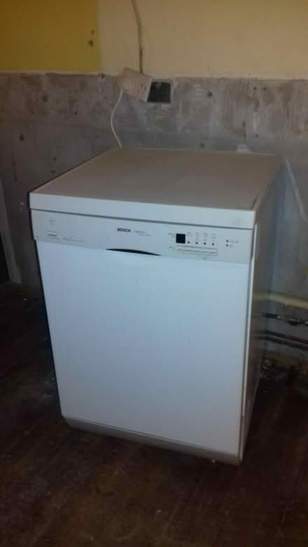 Photo of free Bosch Exxcel Full Size Dishwasher (Tankerton CT5) (CT5) #1