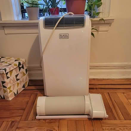 Photo of free Portable AC unit in good condition (Sunset Park, Brooklyn) #1