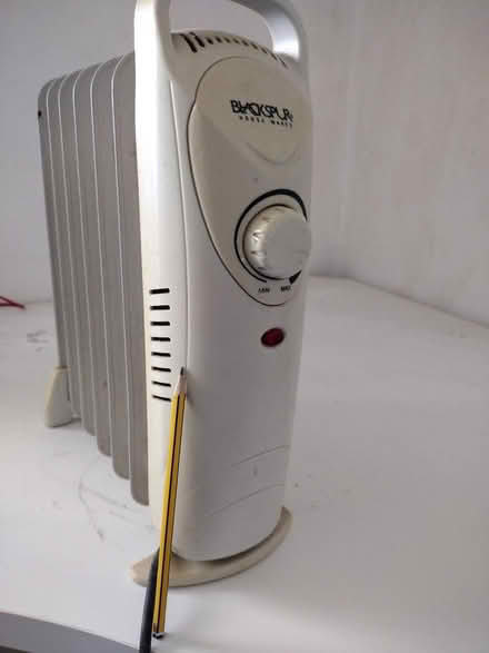 Photo of free Electric heater. Needs a clean but works. (Eastbourne BN21) #1