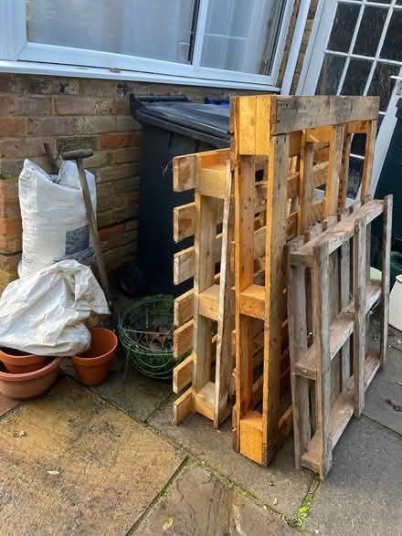 Photo of free Lots of Lovely pallets (Gerrards Cross SL9) #1