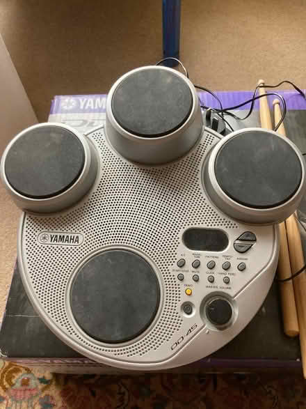 Photo of free Yamaha drum machine (Walton Cardiff GL20) #1