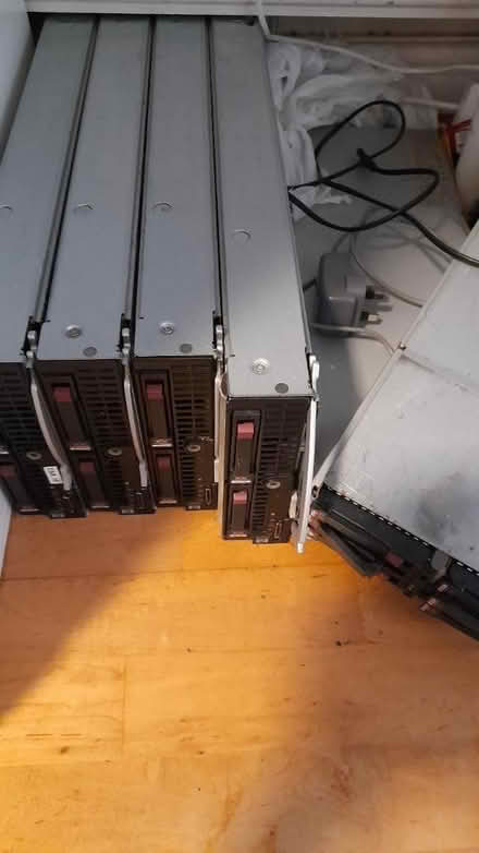 Photo of free Servers (KT6) #3
