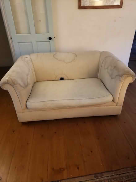 Photo of free Sofa (Cricket Road OX4) #2