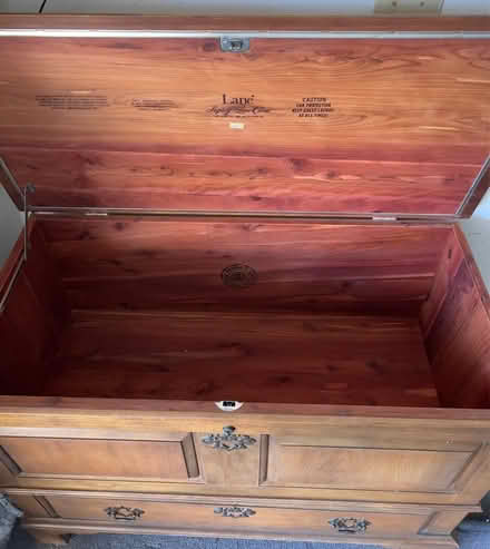 Photo of free Cedar chest (Antonio & Calle Marbella) #4
