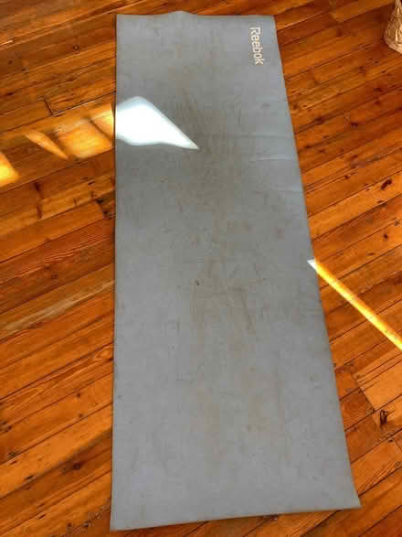 Photo of free Old yoga mat (Dalston) #1