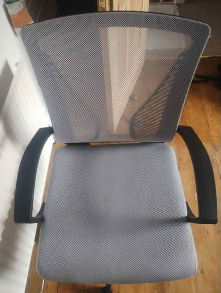 Photo of free Office/desk chair (SE20 penge) #4