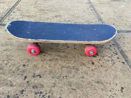 Photo of free Kids skateboard (KT12 Elmbridge) #3