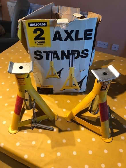 Photo of free 2 x axle stands (Dunblane FK15) #1