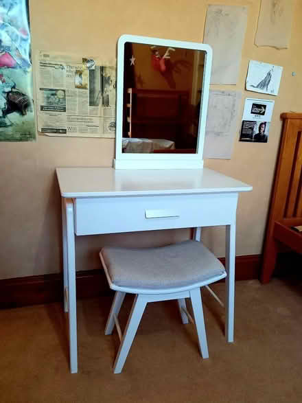 Photo of free Child/teenager's dressing table & stool (AB25) #1