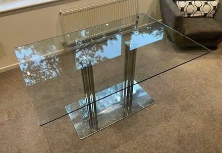 Photo of free Glass table (Twyford RG10) #1
