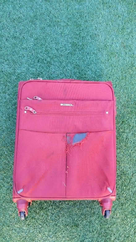Photo of free Red cabin suitcase (TW12, Hampton) #1