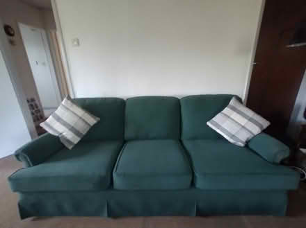 Photo of free Large sofa and two chairs (Middleton DE4) #2