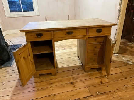 Photo of free wooden desk (pick up only) (Hammersmith) #1